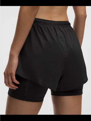 Lululemon Lightweight 2 in 1 Running HR Short. 2” shell 5” biker w/pockets thumbnail 5