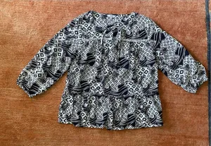Free with purchase 🛍️Crown& Ivy tunic shirt S thumbnail 1