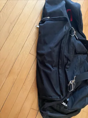 Softball Large Black Clip On Field Gear Duffle Bag 32 Inches Red 17 thumbnail 6