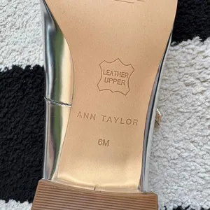 Ann Taylor Silver Mary Jane Block Heels Pointed Toe 6 thumbnail 3