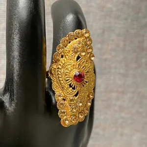 Vintage Ornate Wide Gold Tone Filigree Statement Ring Red Gemstone Adjustable thumbnail 2