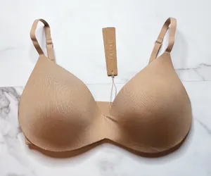 NWT Skims Wireless Form Push Up Plunge Bra thumbnail 1