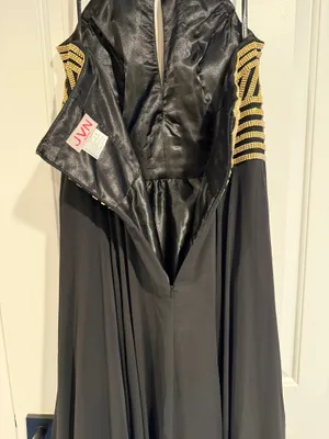 JVN by Jovani Prom Black and Gold Halter Maxi Formal Event Dress Women's US 14 thumbnail 4