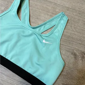 •NIKE• SPORTS BRA thumbnail 2