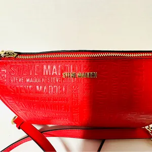 Steve Madden Red Logo Crossbody Bag NWOT 9” x 6” x 4” thumbnail 8