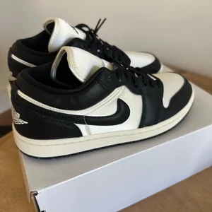 $160 NEW IN BOX! Air Jordan 1 Low SE women’s 8.5 thumbnail 2