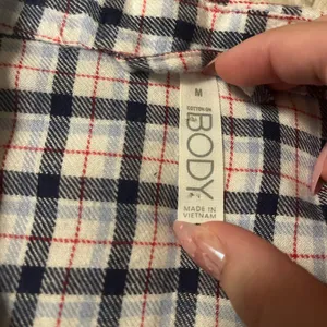 Cotton On Button Up Plaid Cute Ruffle Hem Short Sleeve Cropped Polo thumbnail 5