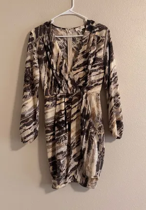 entro Neutral Abstract-Print Long Sleeve V-Neck Dress in Beige, Brown, Black thumbnail 1