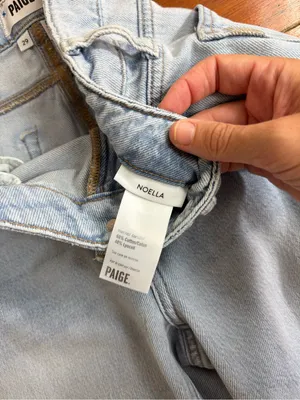 PAIGE Noella Light Blue Patchwork Cropped Raw Hem Jeans Sz 29 🧡🍄 thumbnail 9