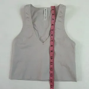 Athleta Ribbed Crop Tank Top Women’s XS Gray V-Neck Sleeveless Activewear thumbnail 5