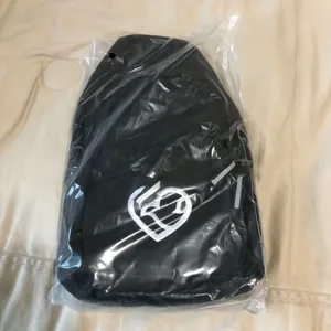 Nebraska Methodist Hospital Black Sling Bag with Heart Dove Design thumbnail 2