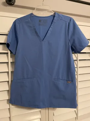 FIGS Scrub Top thumbnail 1
