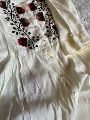 White Shirt/Kurti Size XS thumbnail 4