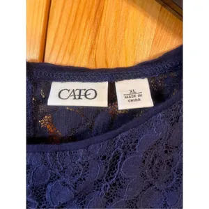 Cato Navy Blue Lace Sleeveless Top Button Up Back Size XL (3829) thumbnail 2