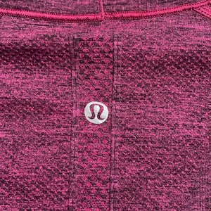 Lululemon Swiftly Tech Long Sleeve Crew in Heathered Jewelled Magenta thumbnail 5