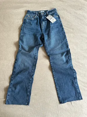 NWT Zara Straight Fit High Rise Jeans Denim size US4 thumbnail 1