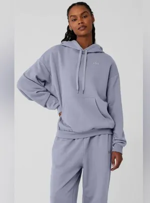 NWT Alo Yoga Special Edition Accolade Hoodie Fog Color SOLD OUT Color Size S thumbnail 1