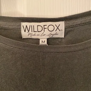 Wildfox Rawanda Rocks Women’s Grey Oversized Tee Shirt Size Medium thumbnail 8