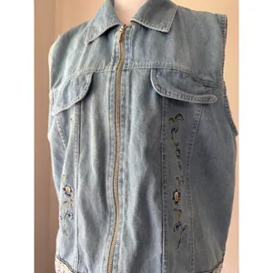 Vintage Y2K New Look Light Wash Denim Embroidered Full Zip Collared Vest thumbnail 2