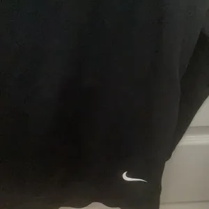 FINAL MARKDOWN Ladies Nike hoodie small thumbnail 4