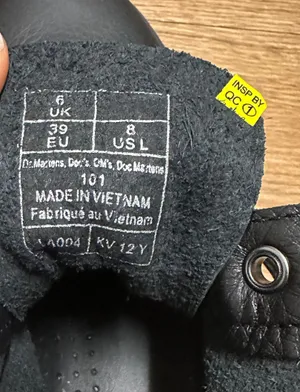 Dr Martens air wait leather ankle boots thumbnail 10