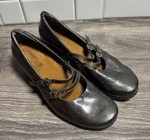 Naot Metallic Pewter Leather Double Strap Mary Jane Rhinestone Buckle Heels 38 7 thumbnail 1