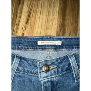 Levi's 535 Super‎ Skinny Jeans Womens Sz 30 Blue Denim Stars Accents Artsy Art thumbnail 4