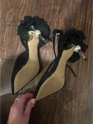 Gianni Bini Black Heels Women’s 9.5 closed toe thumbnail 3