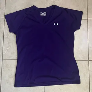 Under Armour Shirt thumbnail 1