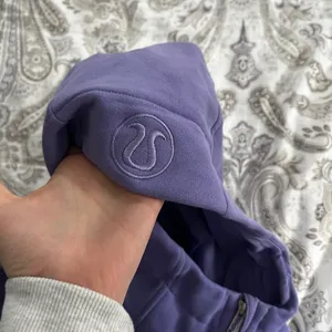Lululemon Cropped Scuba Jacket Size 8 thumbnail 3