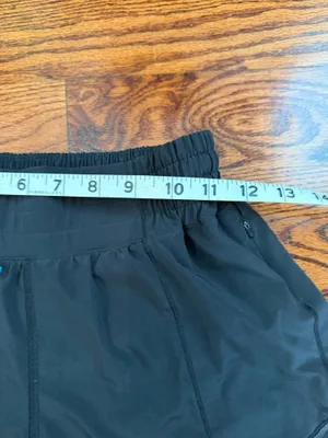 Lululemon Hot Hot Shorts thumbnail 4