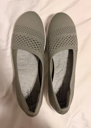 Slip-On Clarks Women’s thumbnail 1