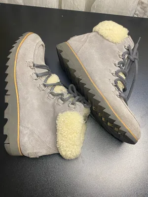 Sorel Harlow Women’s Size 7 Lace Cozy Waterproof Leather Shearling Booties Boots thumbnail 4