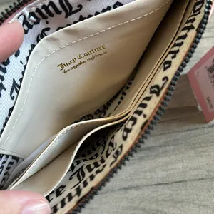 Juicy couture blush heart forget me not wristlet thumbnail 7