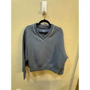 Abercrombie & Fitch YPB neoKNIT Slate Blue V-neck Sweatshirt Size SMALL thumbnail 3