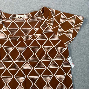 Old Navy Women's Large Brown White Geometric Pattern Short Sleeve Blouse Top thumbnail 3
