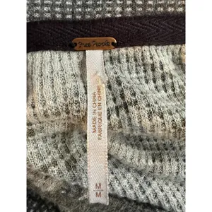 Free People Womens Floral Waffle Thermal Knit‎ Top Grey Black Oversized Medium thumbnail 5