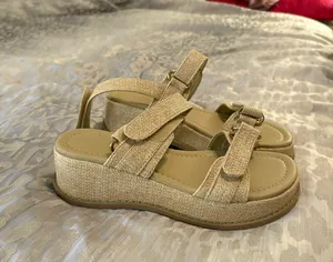 Chinese Laundry Wedge Sandals thumbnail 3