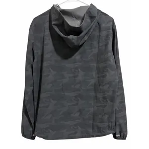 Vuori Outdoor Trainer Shell Hoodie Jacket‎ Black/Gray Camo Women's Size Medium thumbnail 2
