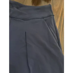 Lululemon Align Wide Leg Crop Women's Size 6 Stretch Crop Pants thumbnail 2