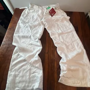 Reba White Wide Leg Relaxed Fit‎ Elastic Waist Pants Womens XL New With Tags thumbnail 1