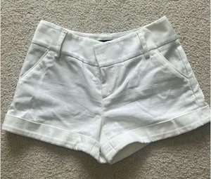 Alice + Olivia Shorts White thumbnail 1