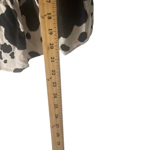 Mi Ami Women's Size Small Oversized Black White Cow Print Ruffle Western Blouse‎ thumbnail 9