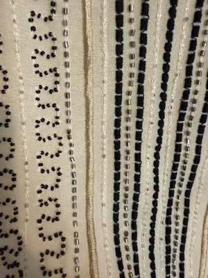 Abercrombie and Fitch white beaded tank top size extra small thumbnail 3