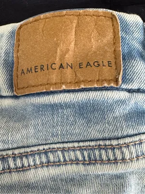 American Eagle Outfitters (AEO) High-Waisted Distressed Ripped Jean Shorts Sz 4 thumbnail 3
