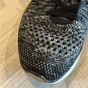 APL Women’s Black/Faded White Techloom Pro Sneakers - Size 8 thumbnail 3