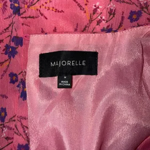 Majorelle Elaine Floral Midi Dress Women Size M Pink Excellent Ruched Ruffle Hem thumbnail 3