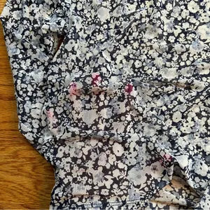 Abercrombie & Fitch floral print sheer top size small thumbnail 4