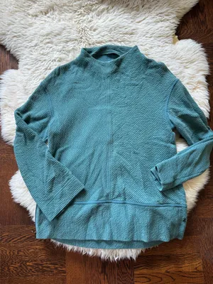 Lululemon | On Repeat Mock Neck Sz 6 EUC thumbnail 4