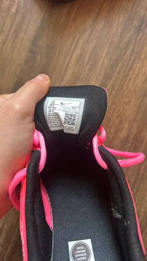 Nike Air Bliss Sneakers in Pink thumbnail 3